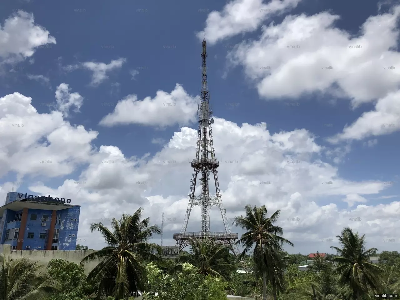 Ca Mau Radio Tower - Vinalib Stock Pictures