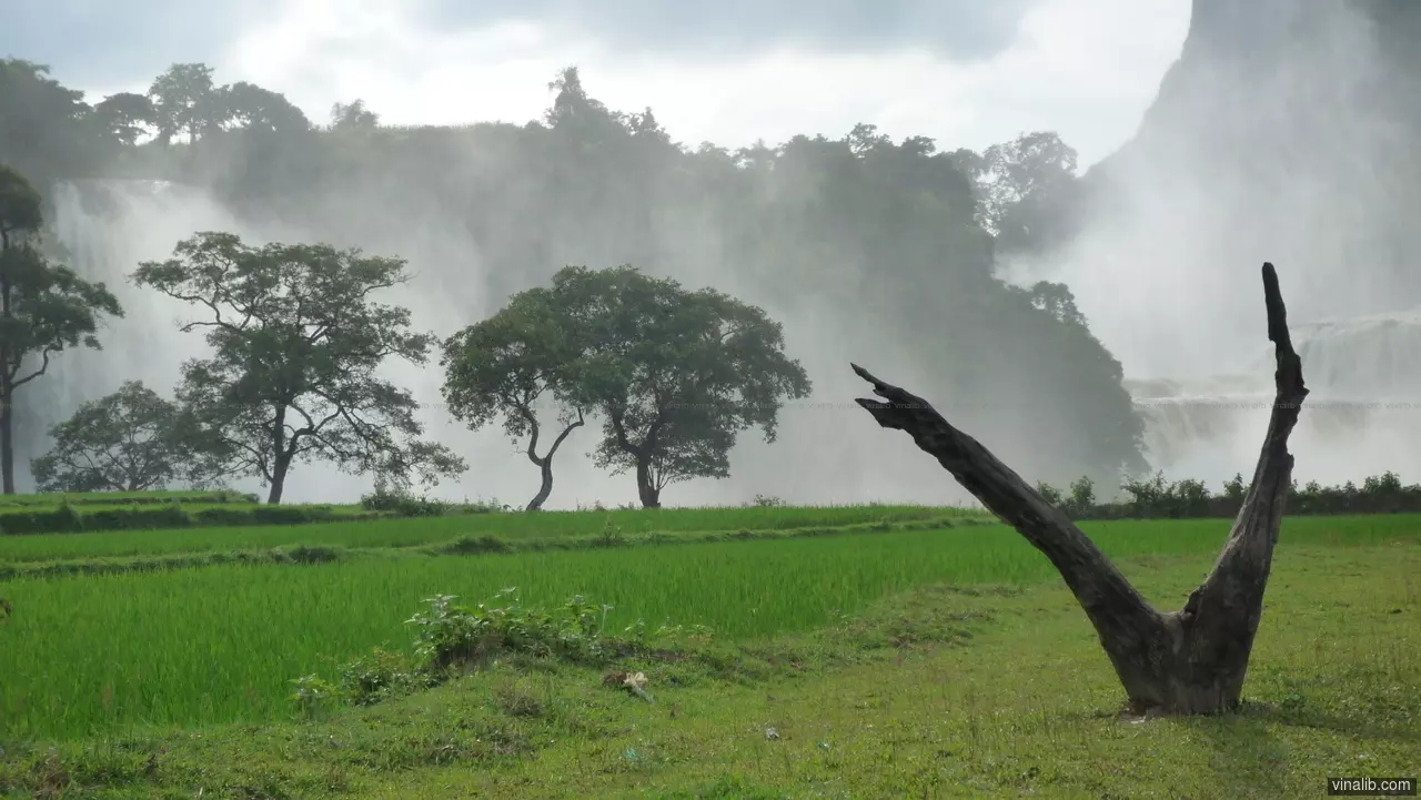Ban Gioc Waterfall, 2009 - Vinalib Stock Pictures