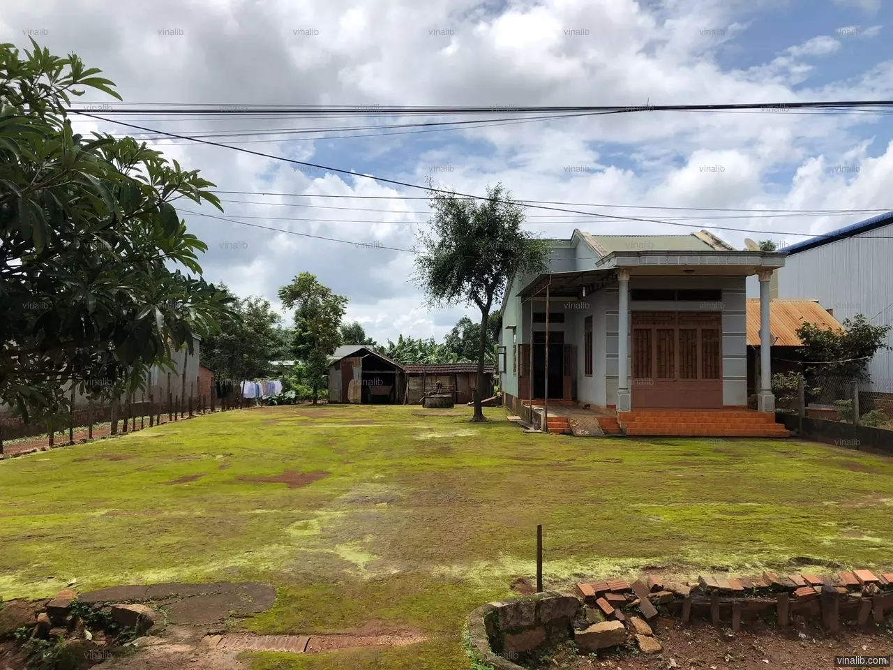 A green backyard, Chu Prong district - Vinalib Stock Pictures