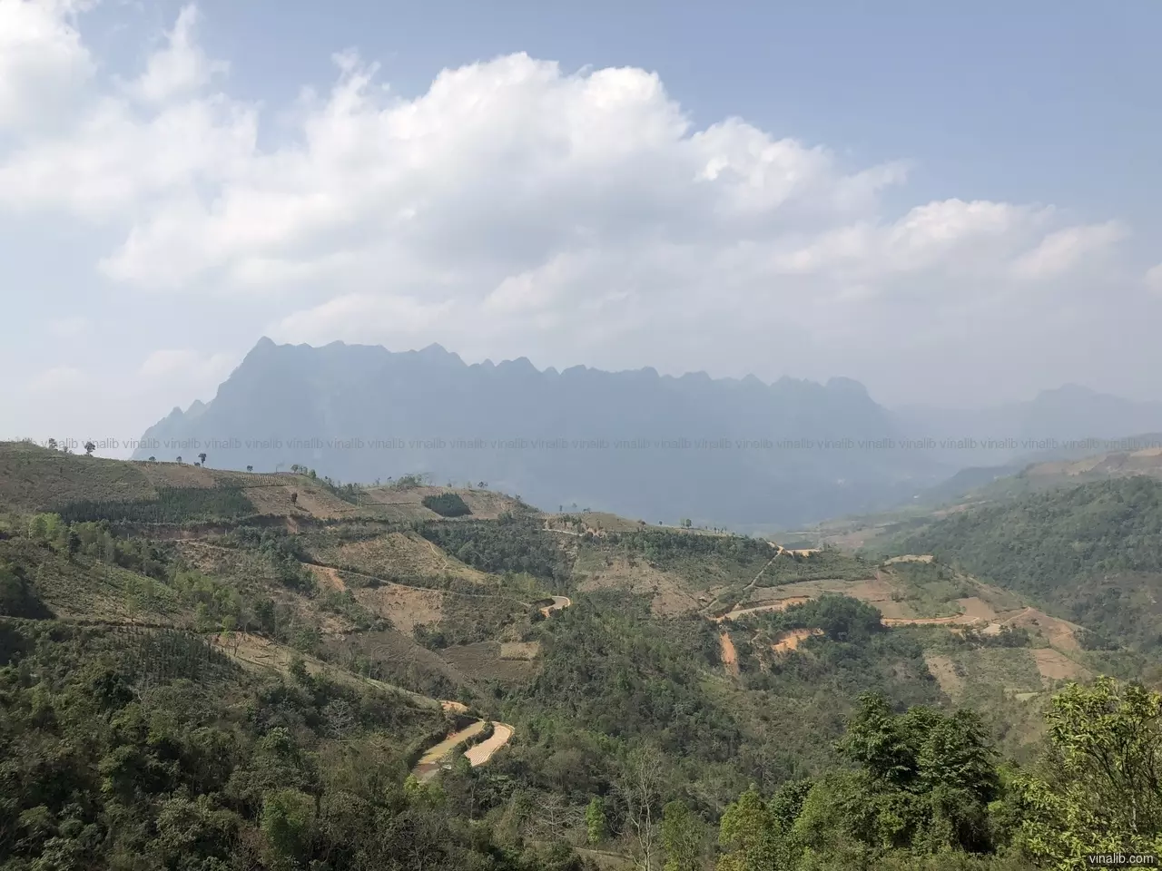 A mountain range, seen from Coc Pang commune, Bao Lac district - Vinalib Stock Pictures