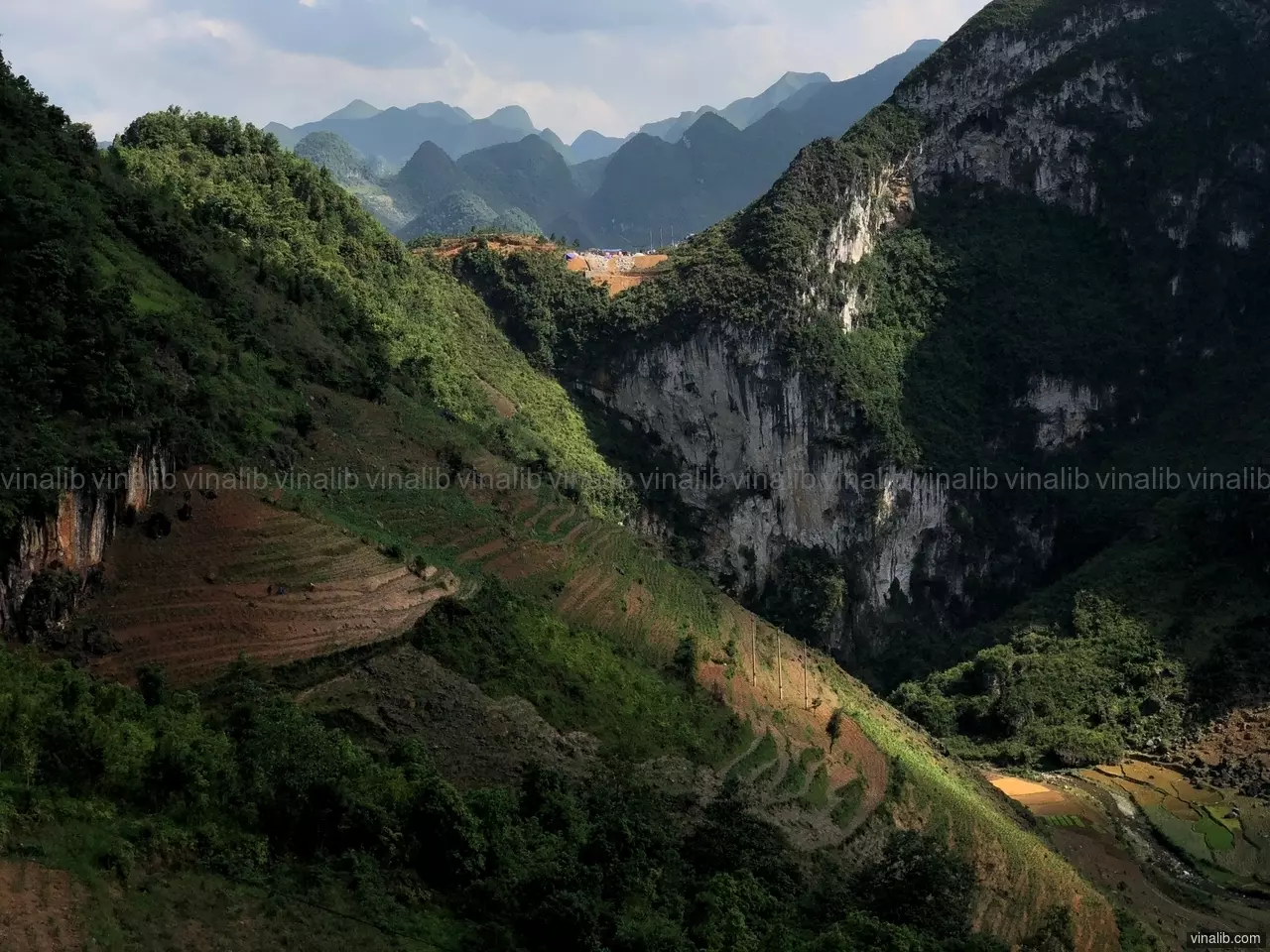 Majestuous mountains in Ha Giang province - Vinalib Stock Pictures