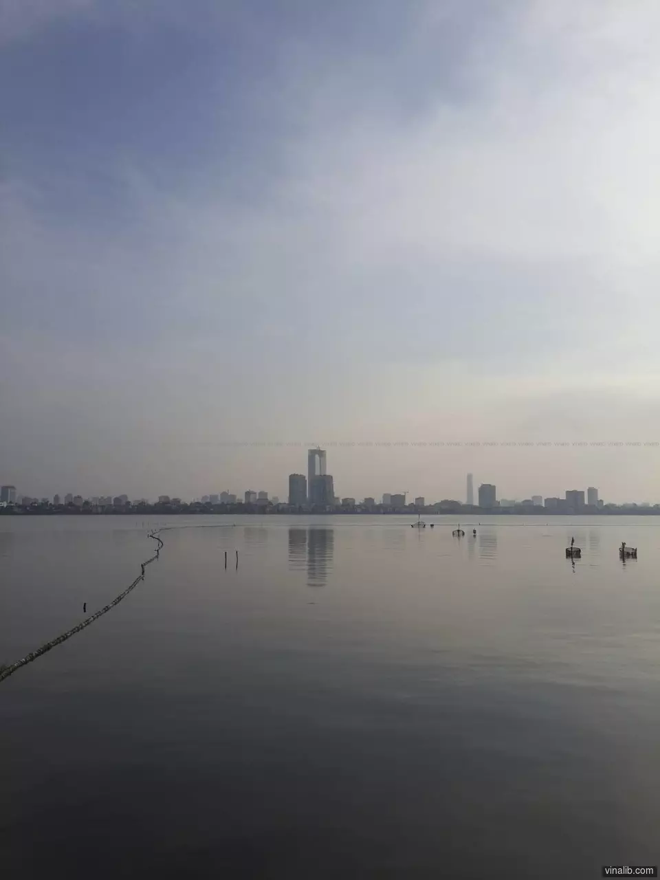 A view of Hanoi West Lake, September 2013 - Vinalib Stock Pictures