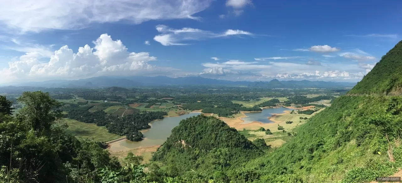 On the way to Thac Mu, Hoa Binh province - Vinalib Stock Pictures