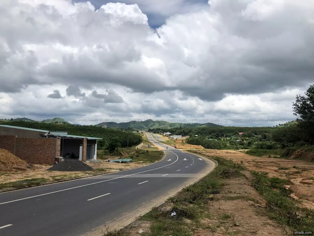 An empty road in Kon Tum province - Vinalib Stock Pictures