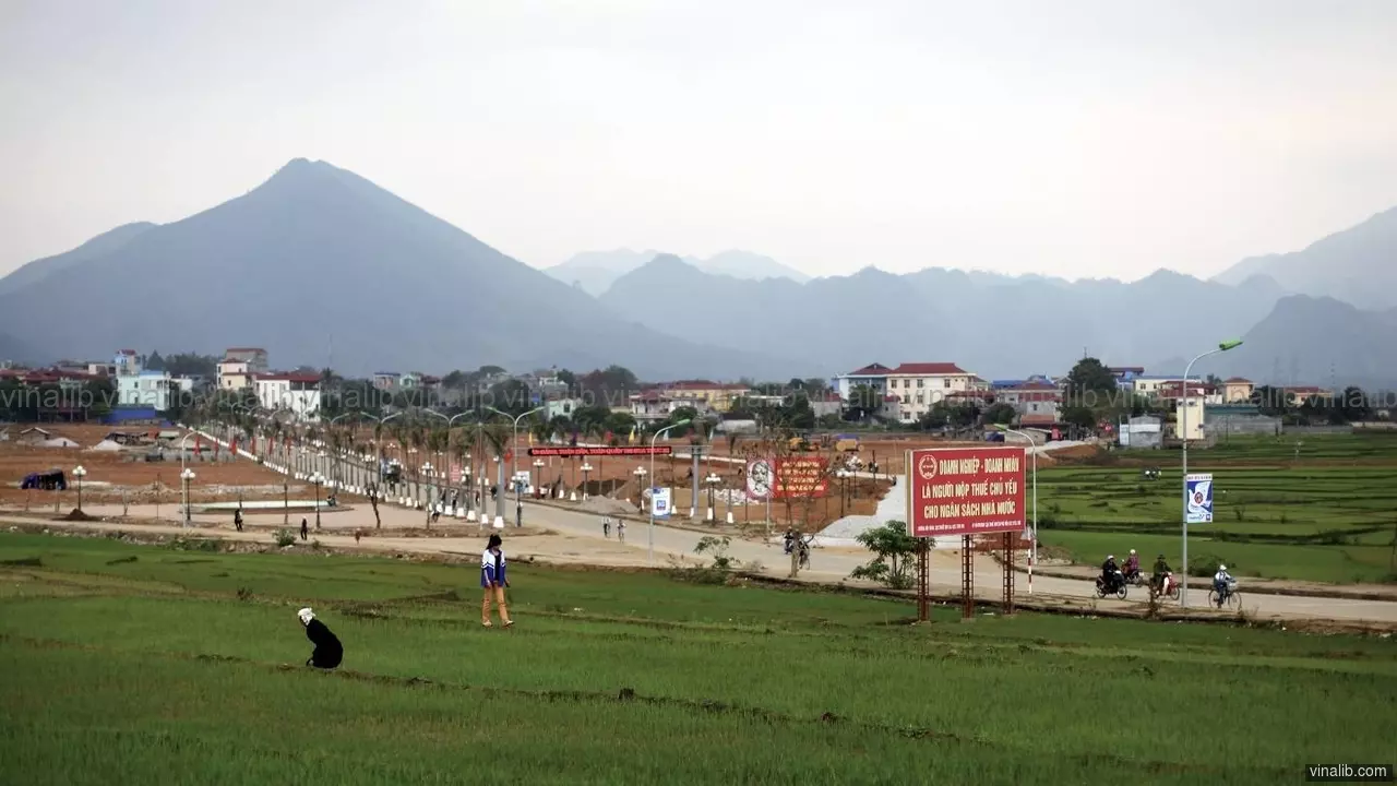 Phu Yen town, Son La province, 2011 - Vinalib Stock Pictures