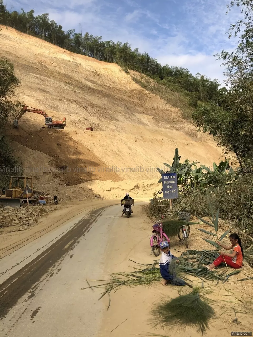 On the road from the Lao border - Vinalib Stock Pictures