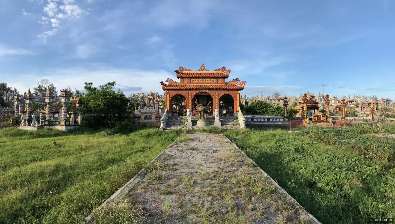 Tombs, Hue, Vietnam - Vinalib Stock Pictures