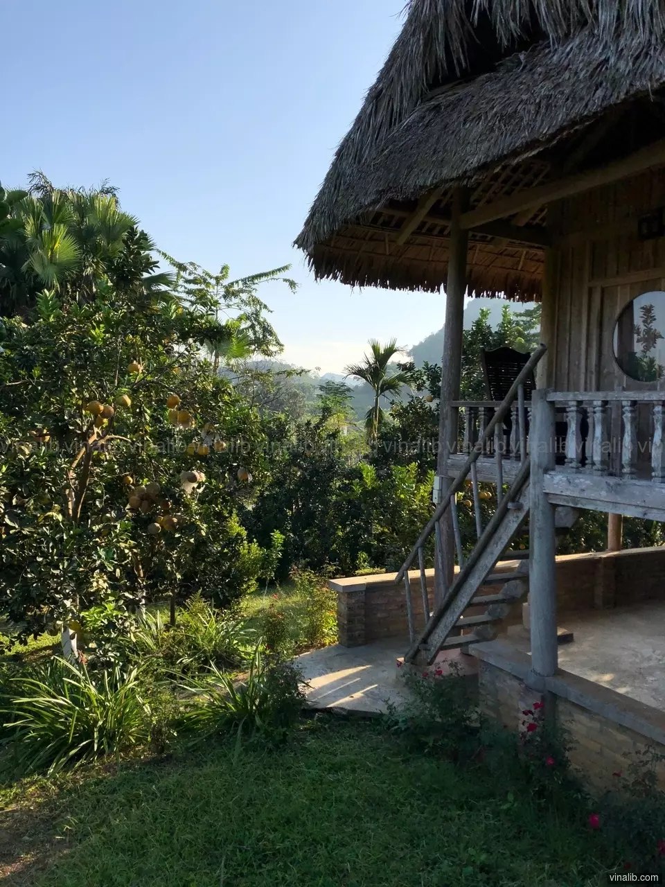 A cozy bungalow in Binh Xa commune, Ham Yen district, Tuyen Quang province - Vinalib Stock Pictures